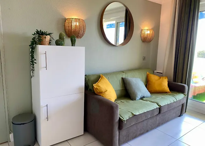 Charmant Appartement En Front De Mer Avec Piscine